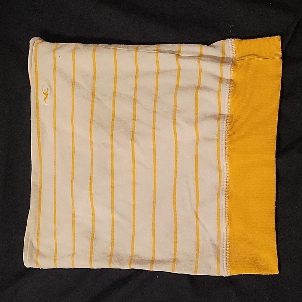 Hollister yellow and white striped tub top size small juniors with built in bra